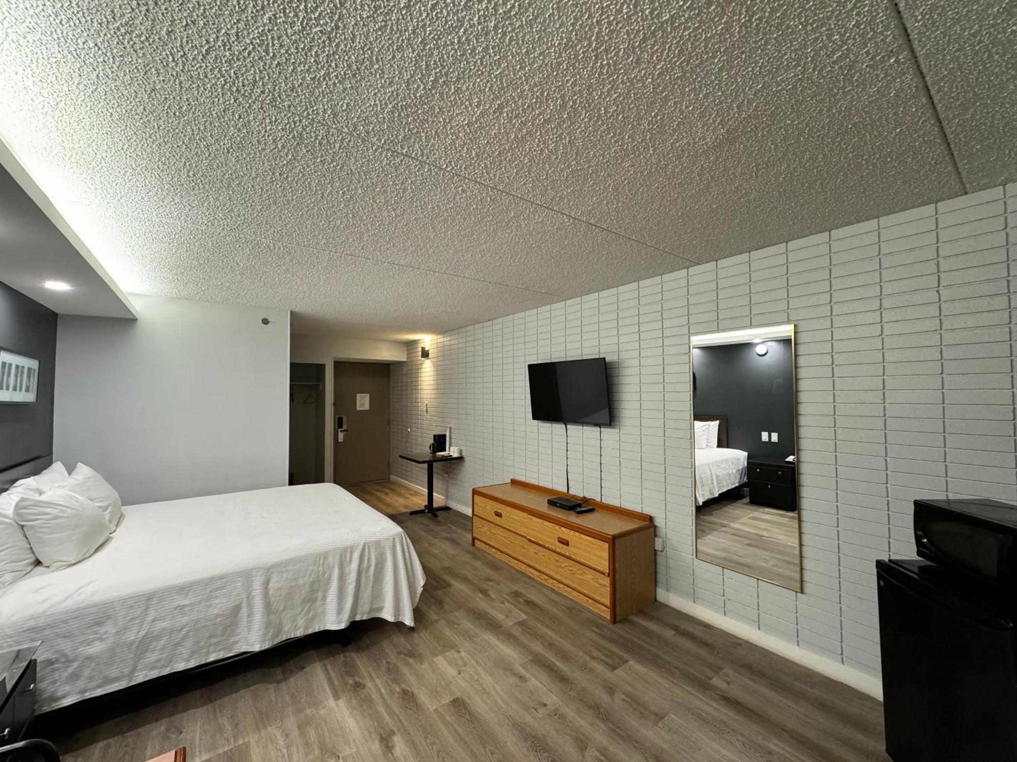 Travelodge By Wyndham Winnipeg Airport Zewnętrze zdjęcie